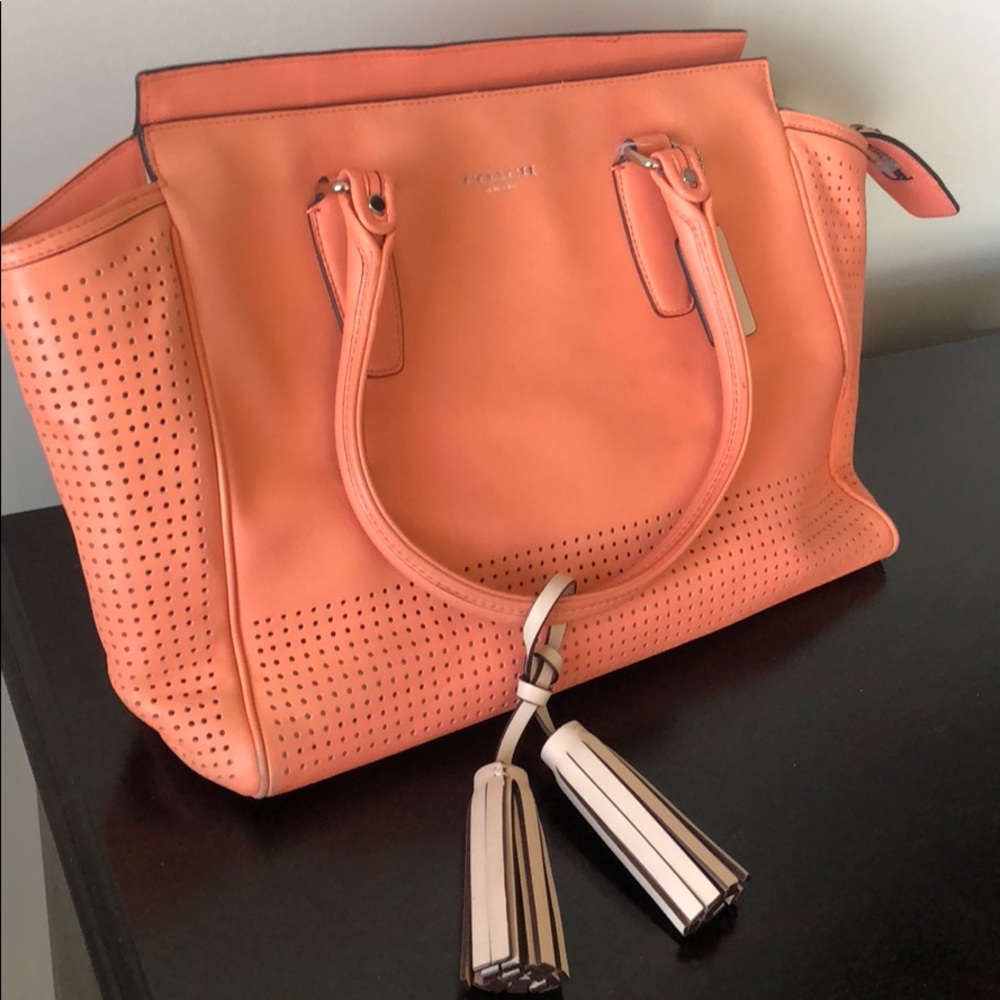 Authentic Coach shoulder bag
